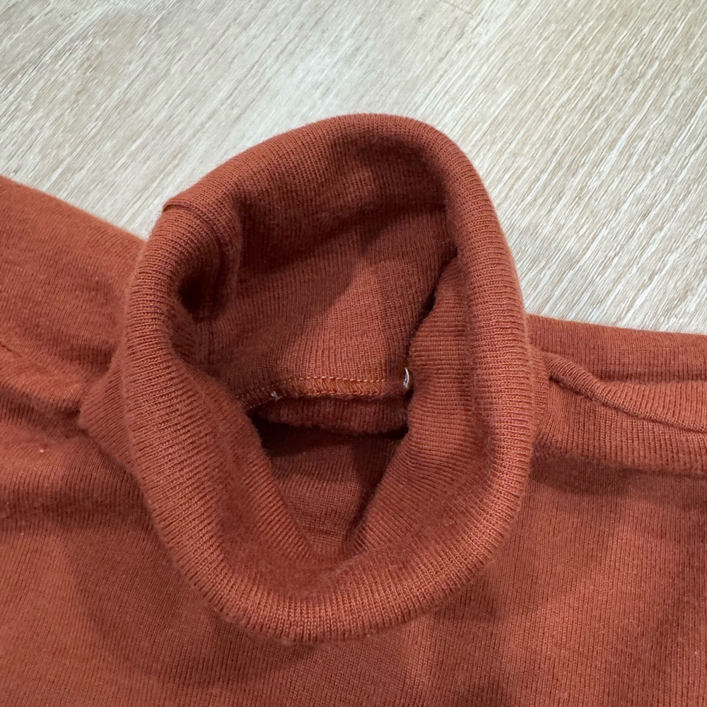 BUNDLE 3 Turtle necks!! - Picture 3 of 12